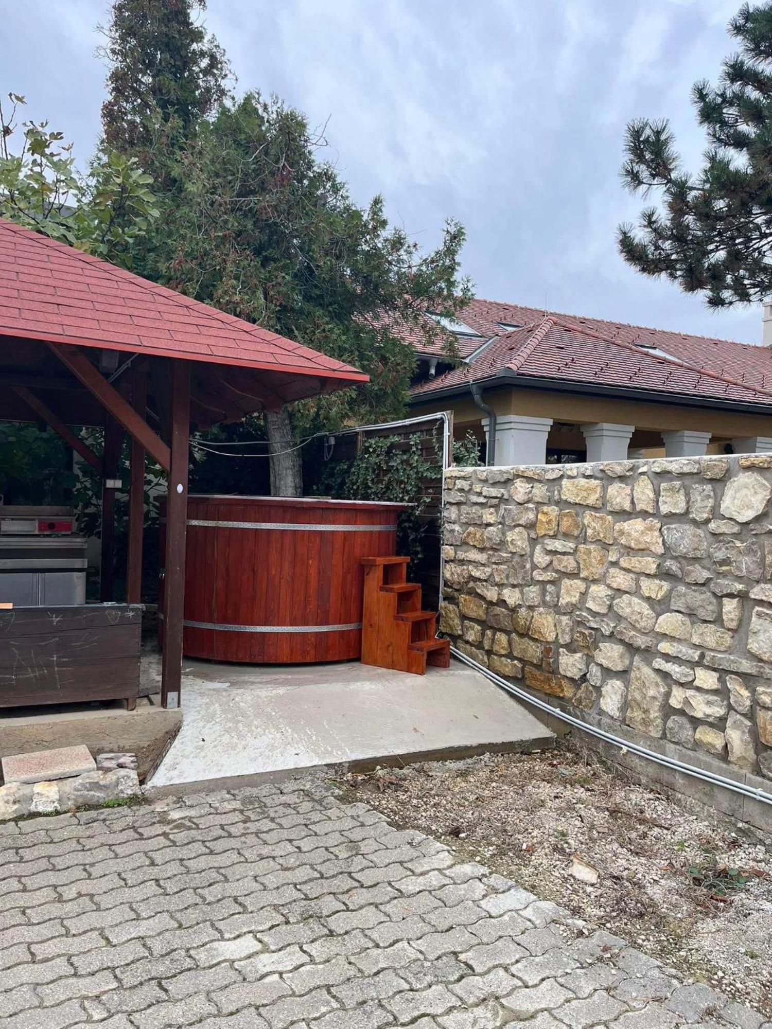 Berkenye Vendeghaz Hotel Balatonfured Luaran gambar